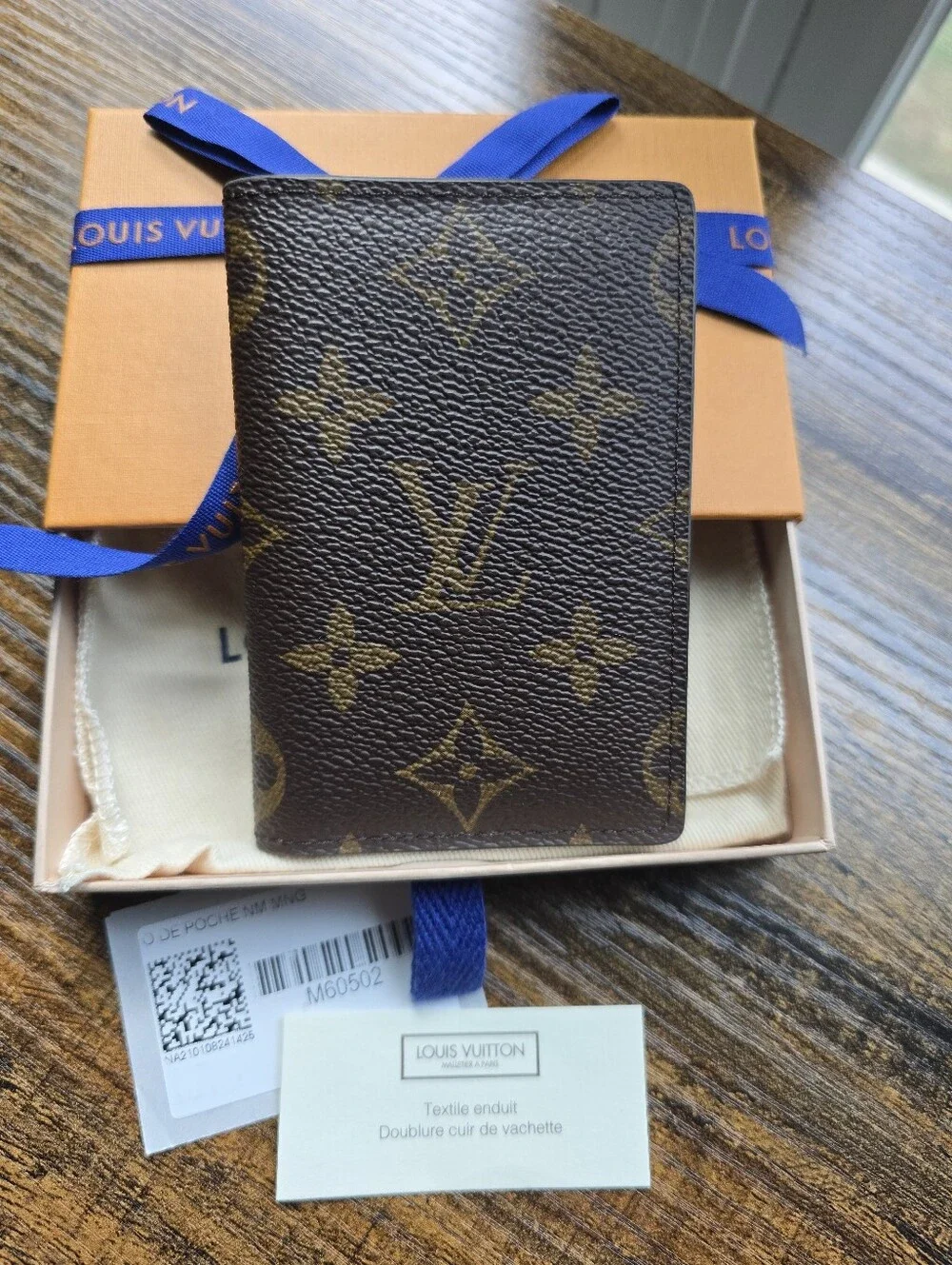 Louis Vuitton Pocket Organizer- Full Inclusion